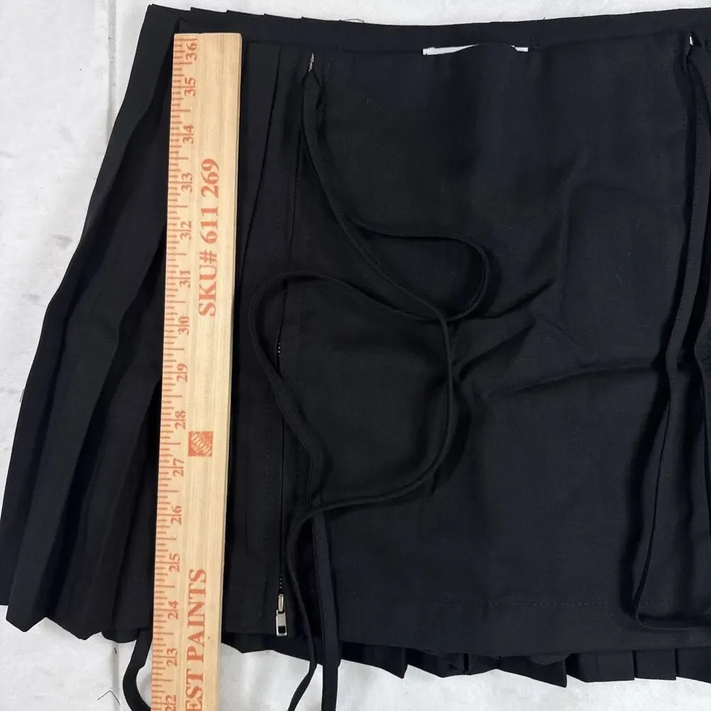 Chu Sau Beauty Skorts Women’s Size M Black Pleated Mini skirt Schoolgirl Style
